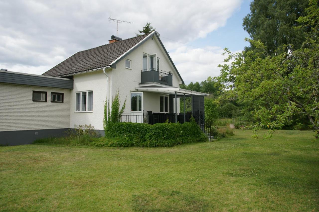 Bjoerkholm - Villa In Målilla Extérieur photo
