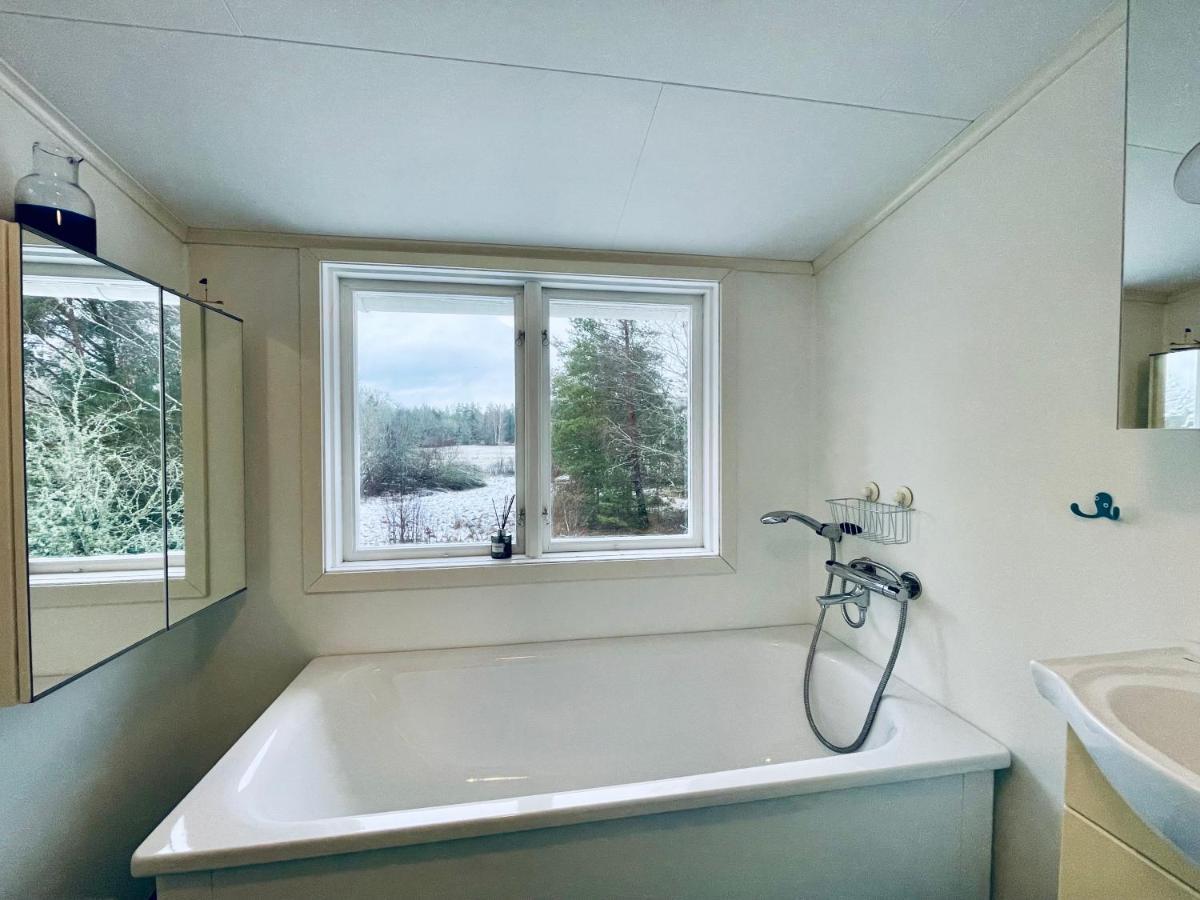 Bjoerkholm - Villa In Målilla Extérieur photo